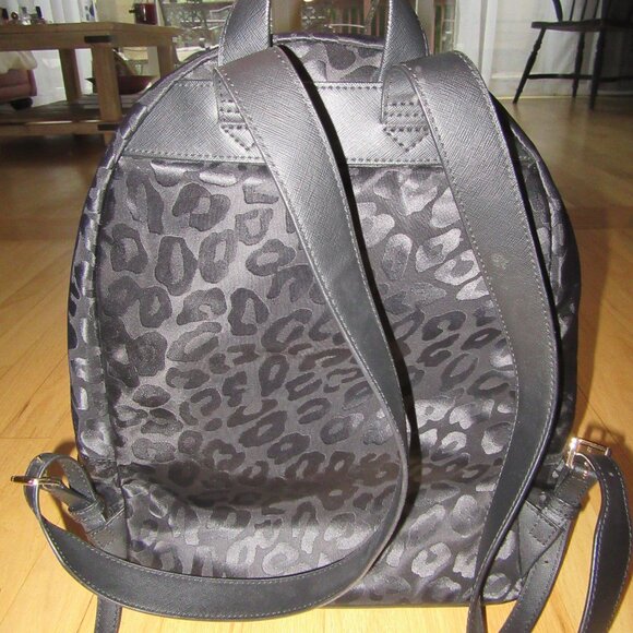 MICHAEL KORS BLACK LEOPARD BOOKBAG/BACKPACK/POCKETS/GOLD HARDWARE DETAIL! - Picture 7 of 9